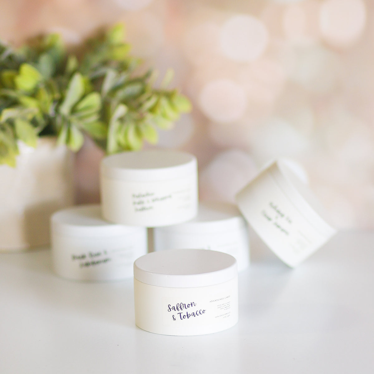 Neutral Seamless Metal Tin - Matte Cream